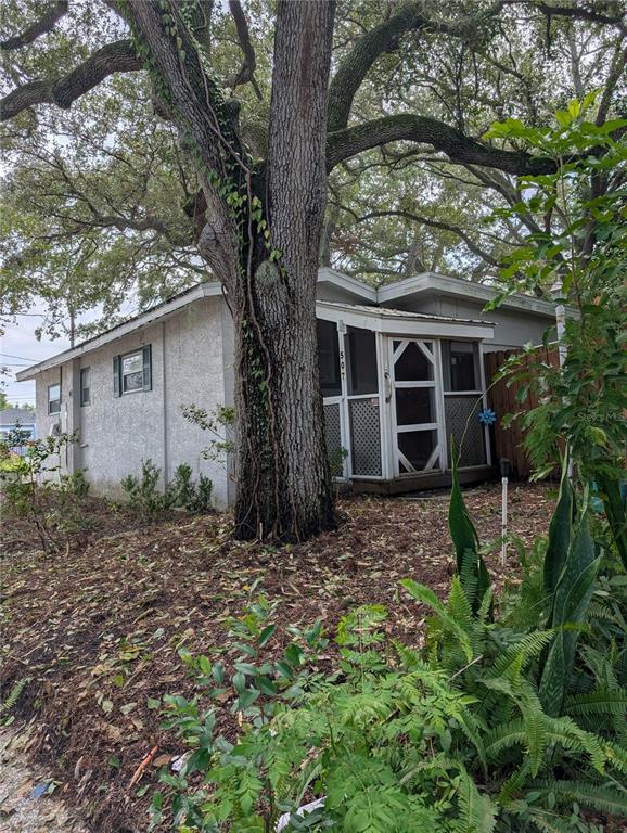 507 Summit Street Largo, FL 33770 - Photo 2 of 18 Gallery Image 2