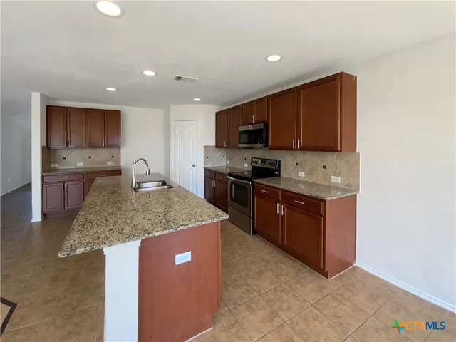 $270,000 | 812 Draco Drive, Killeen, TX 76542