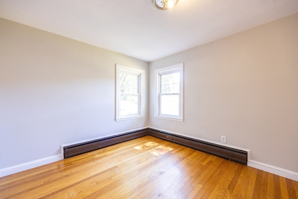 417 Union Street Franklin, MA 02038 - Photo 11 of 16