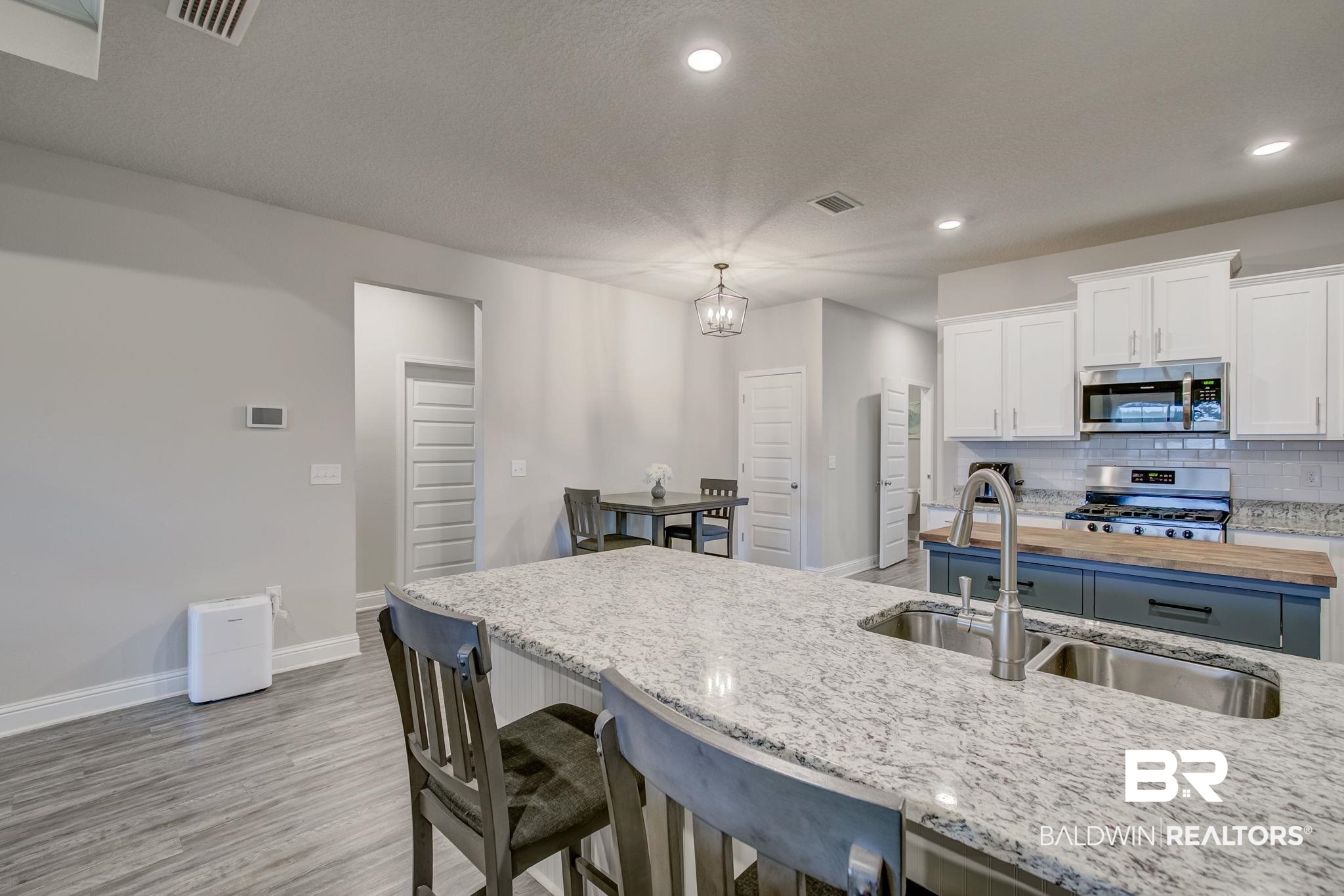13073 Sanderling Loop Daphne, AL 36527 - Photo 11 of 49 Kitchen
