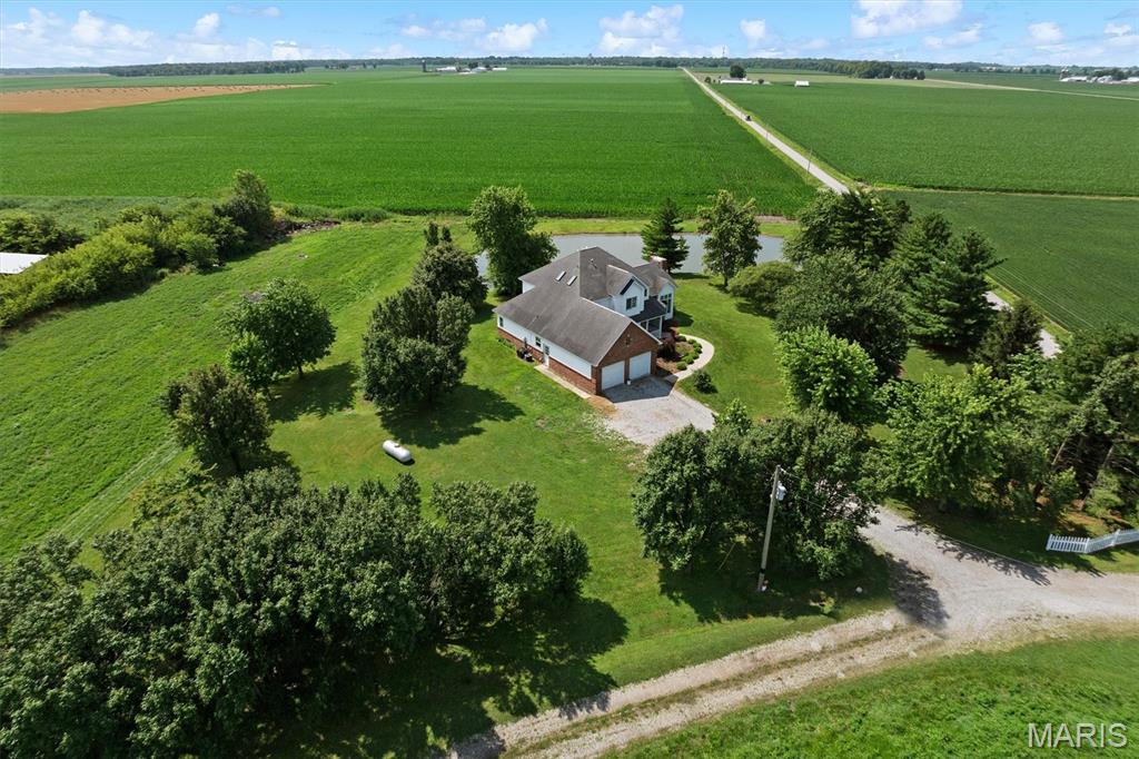 14898 Old Trenton Road Trenton, IL 62293 - Photo 4 of 30