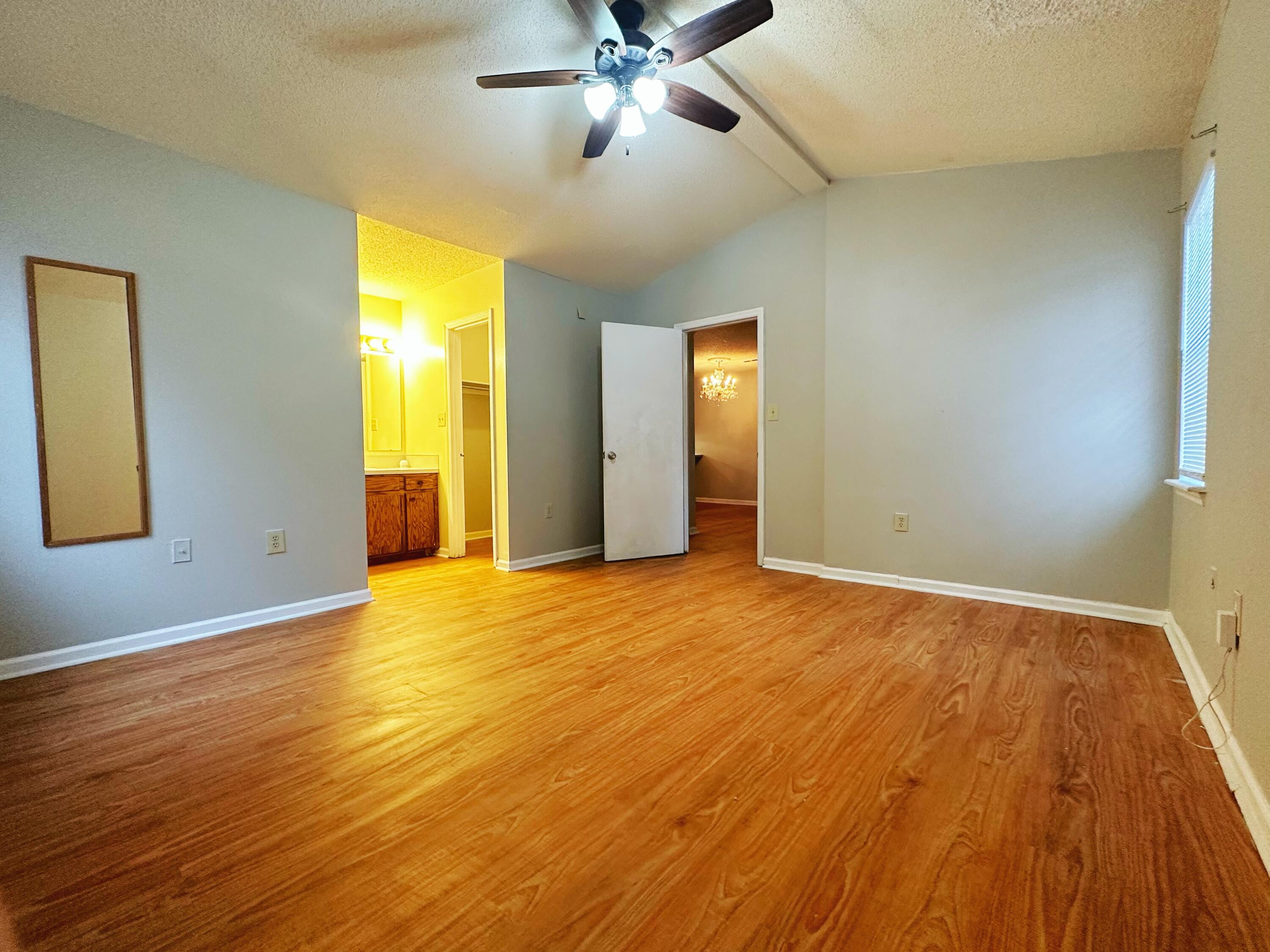 7646 Oldridge Road North Charleston, SC 29418 - Photo 13 of 36 IMG_8067