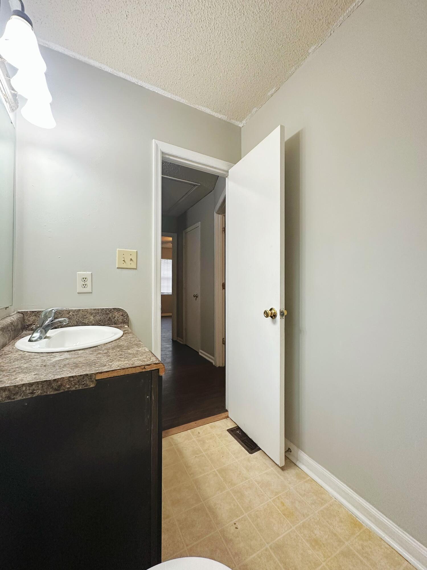 7646 Oldridge Road North Charleston, SC 29418 - Photo 22 of 36 IMG_8059