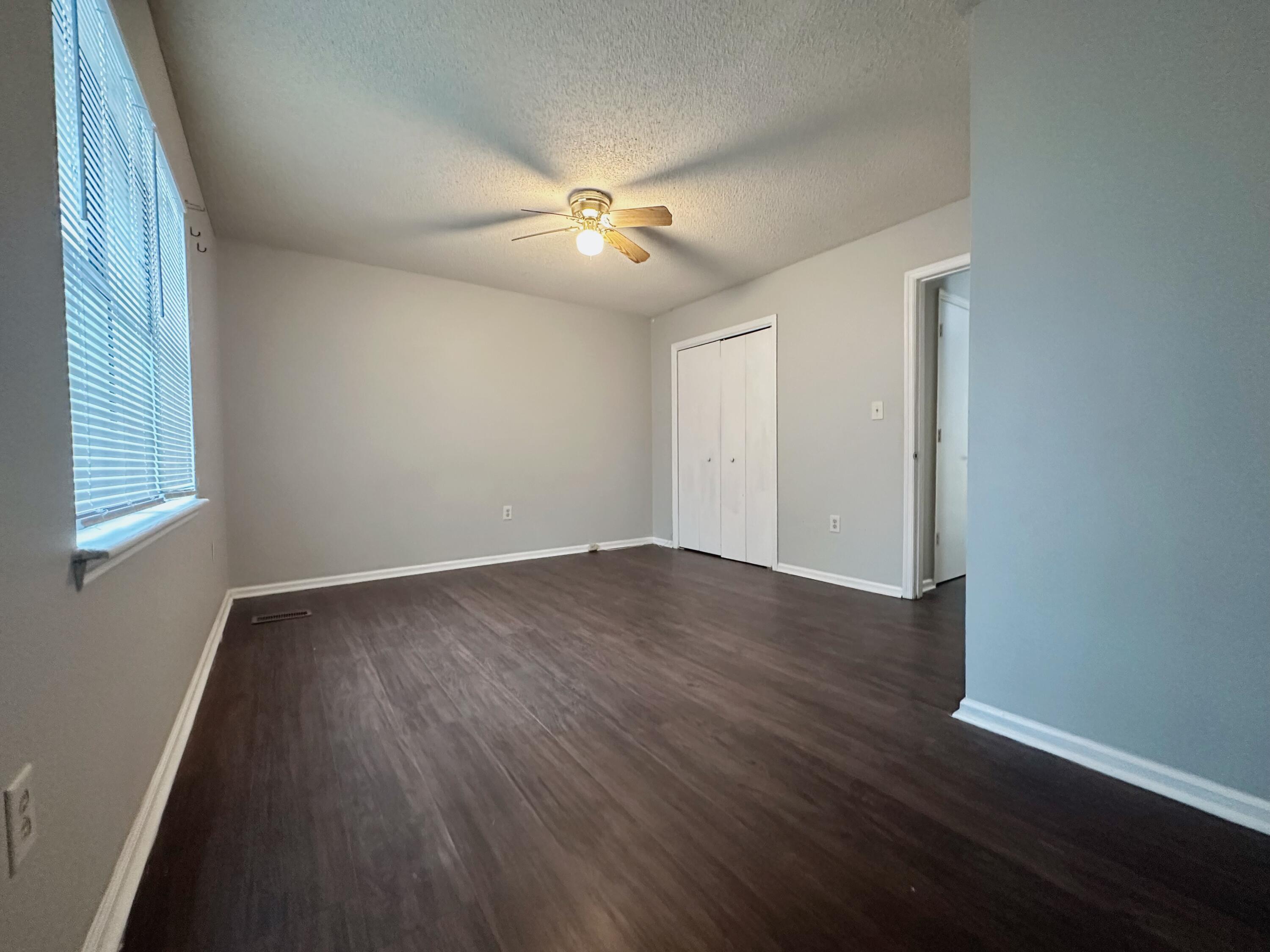 7646 Oldridge Road North Charleston, SC 29418 - Photo 29 of 36 IMG_8049