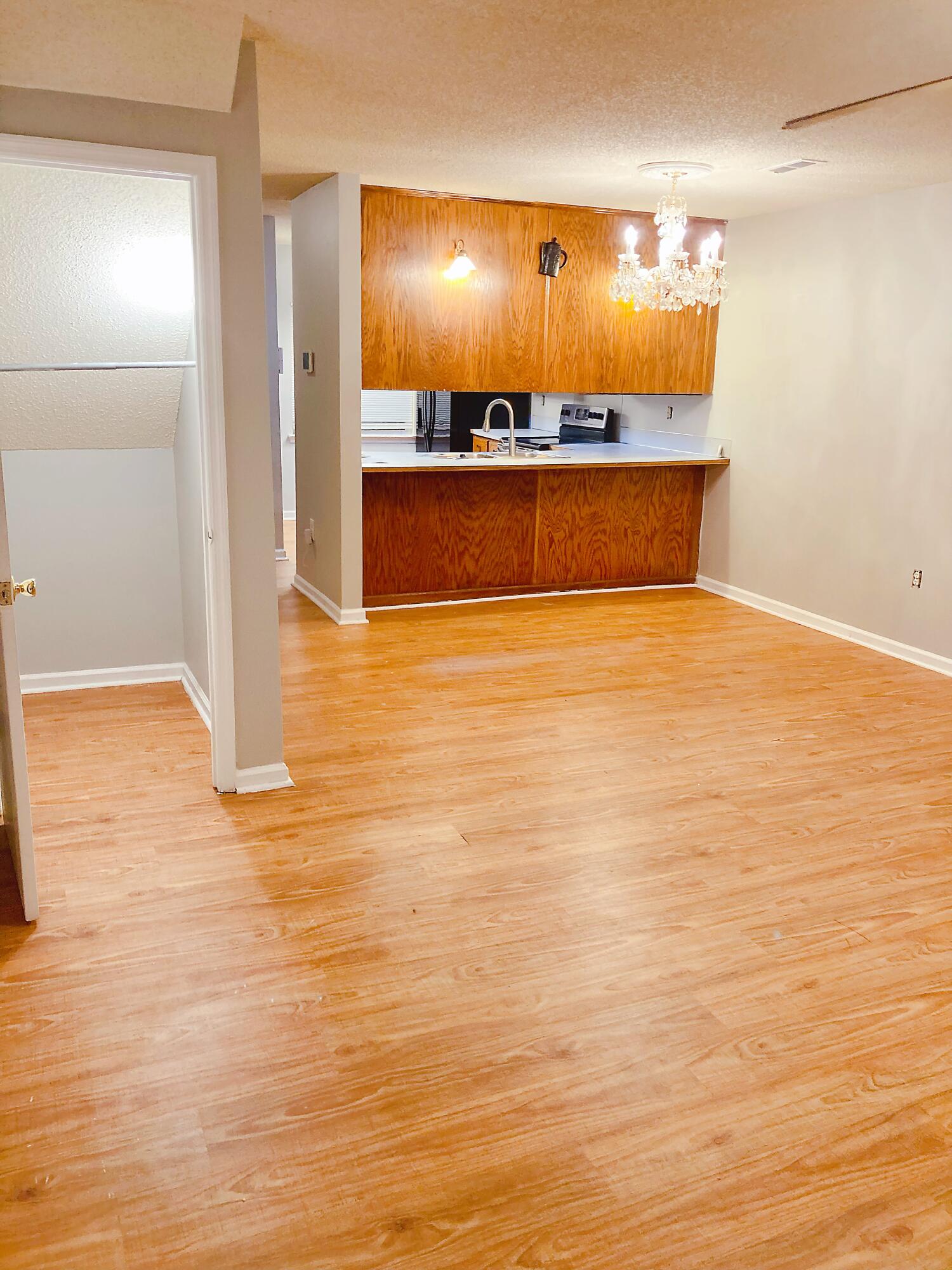 7646 Oldridge Road North Charleston, SC 29418 - Photo 7 of 36 IMG_4788