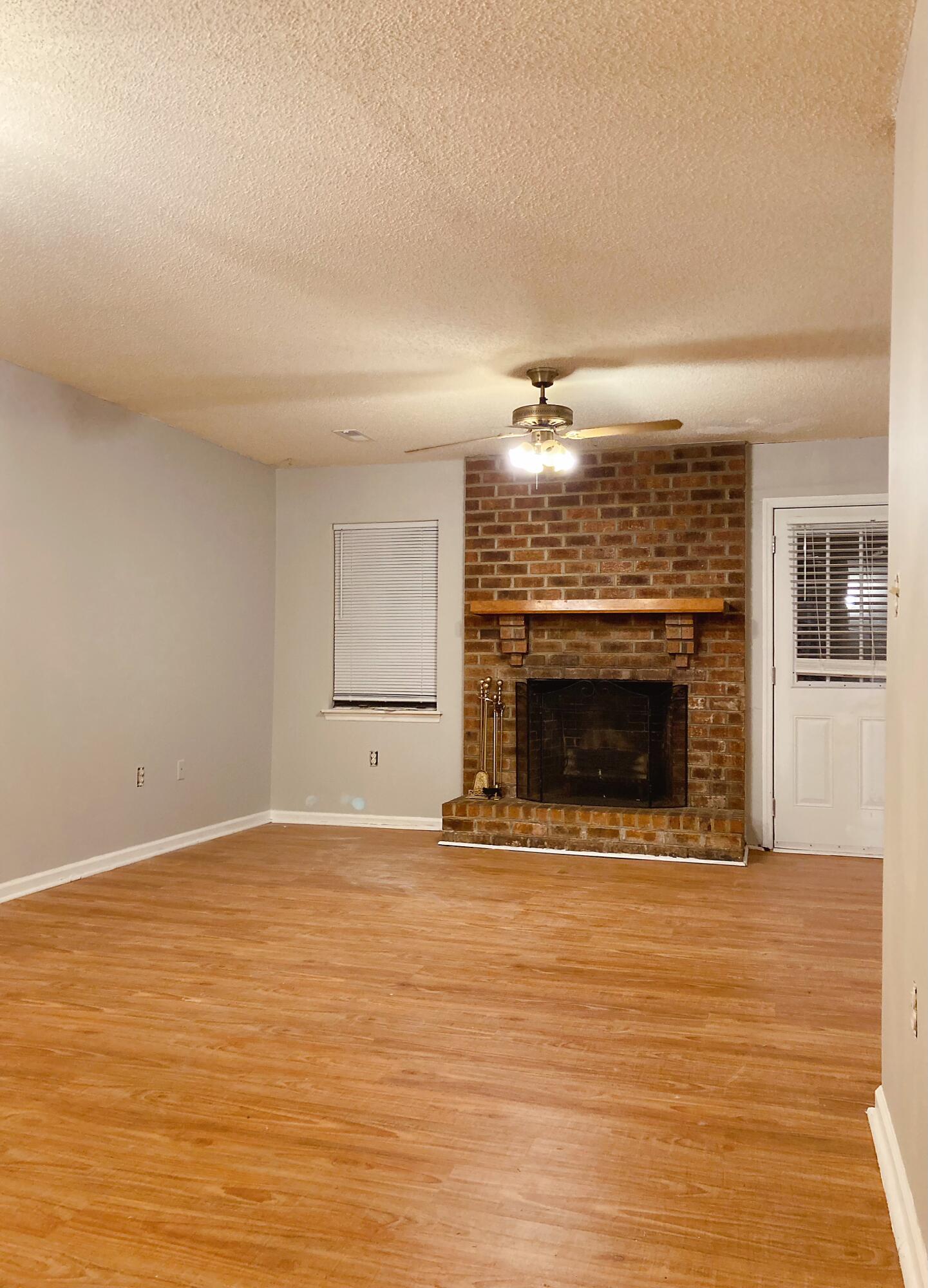 7646 Oldridge Road North Charleston, SC 29418 - Photo 9 of 36 IMG_4782