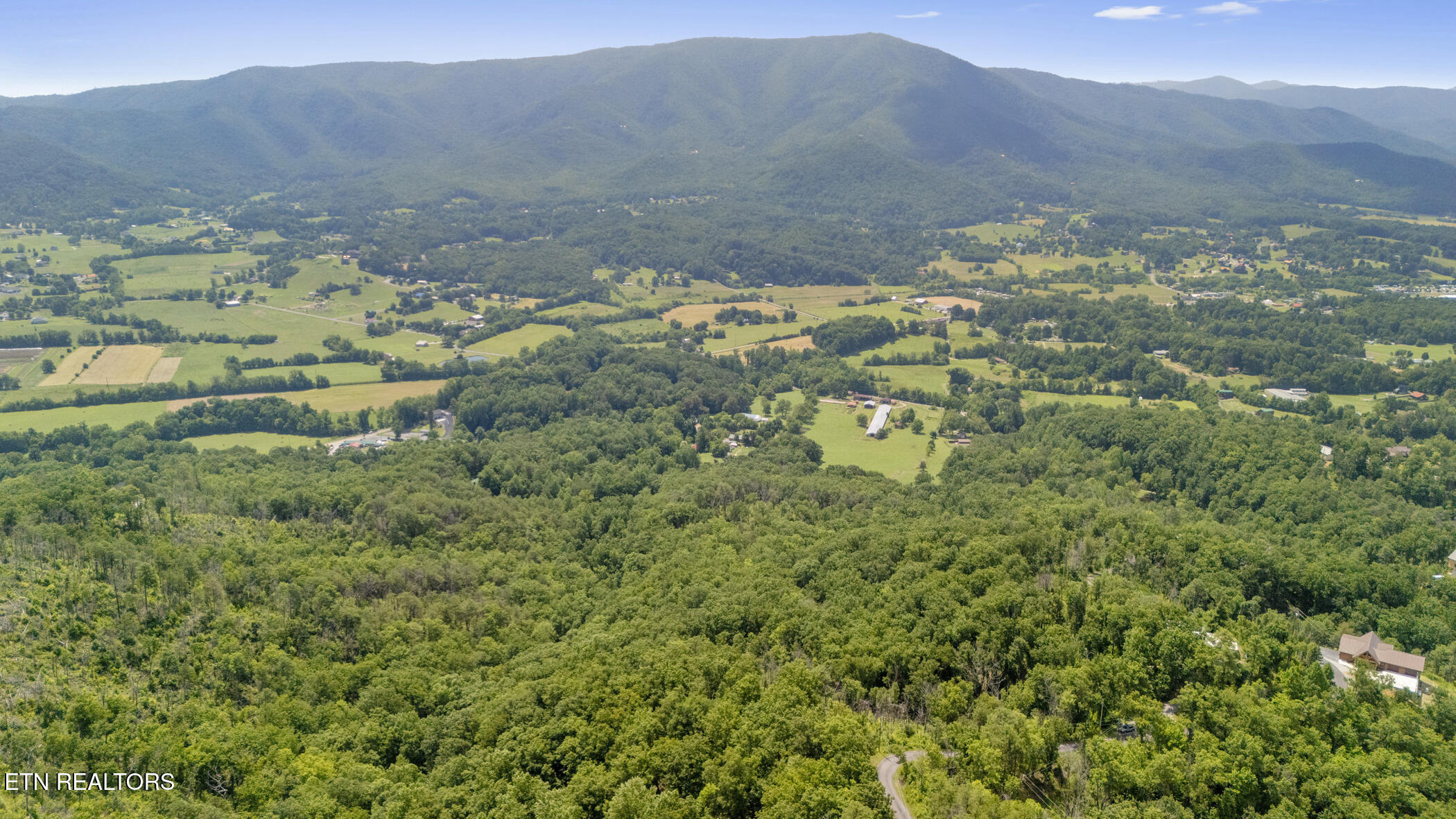 9-11 Mcgill Road Sevierville, TN 37862 - Photo 4 of 11 5 dji_20250707120046_0757_d