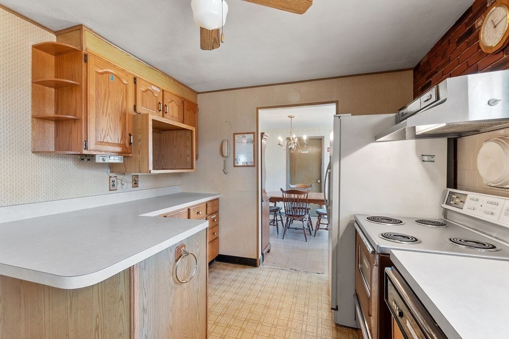 7 Colby Road Danvers, MA 01923 - Photo 9 of 31 Gallery Image 9