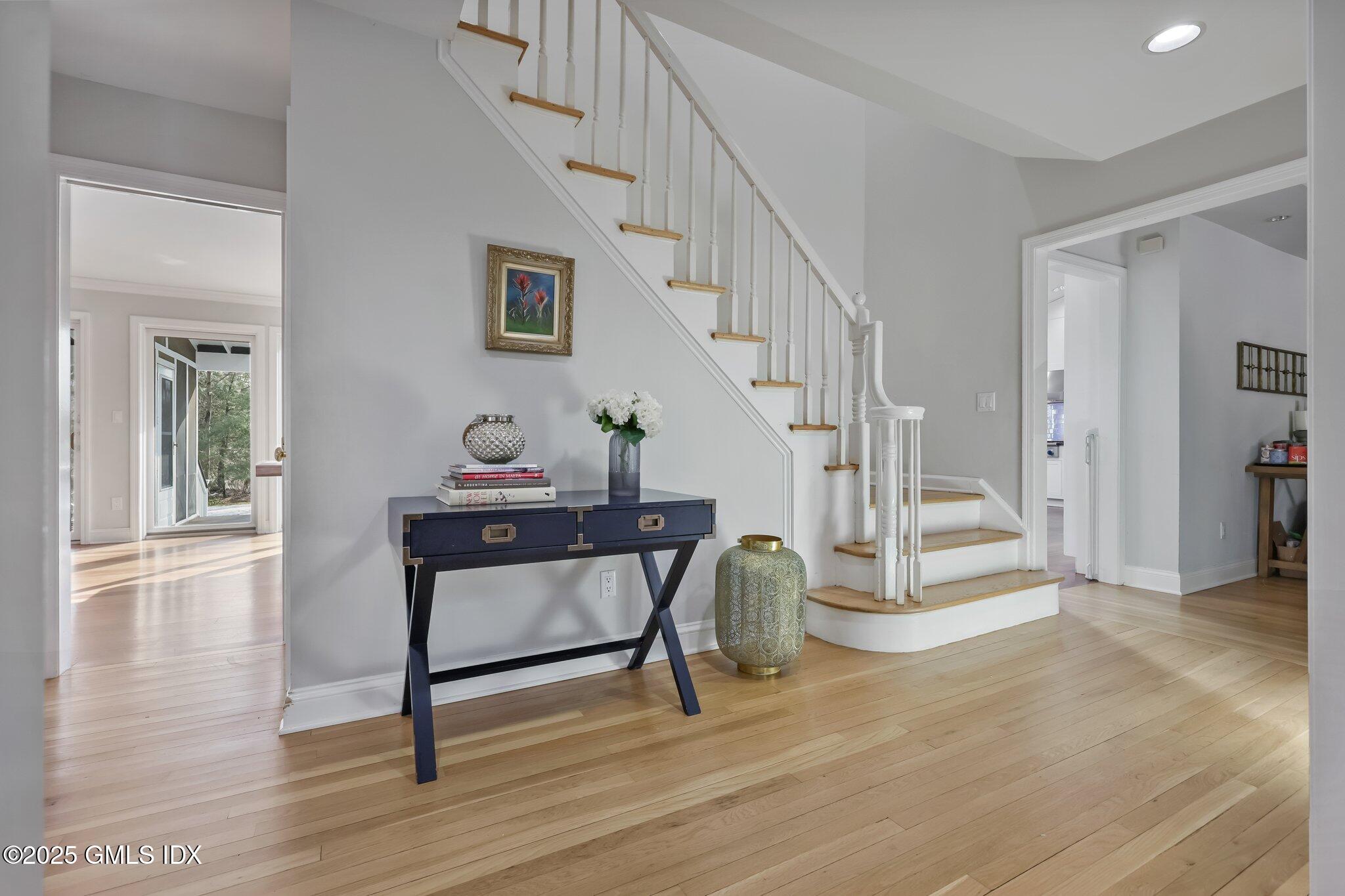 6 Carissa Lane Greenwich, CT 06830 - Photo 2 of 29 Front Entrance