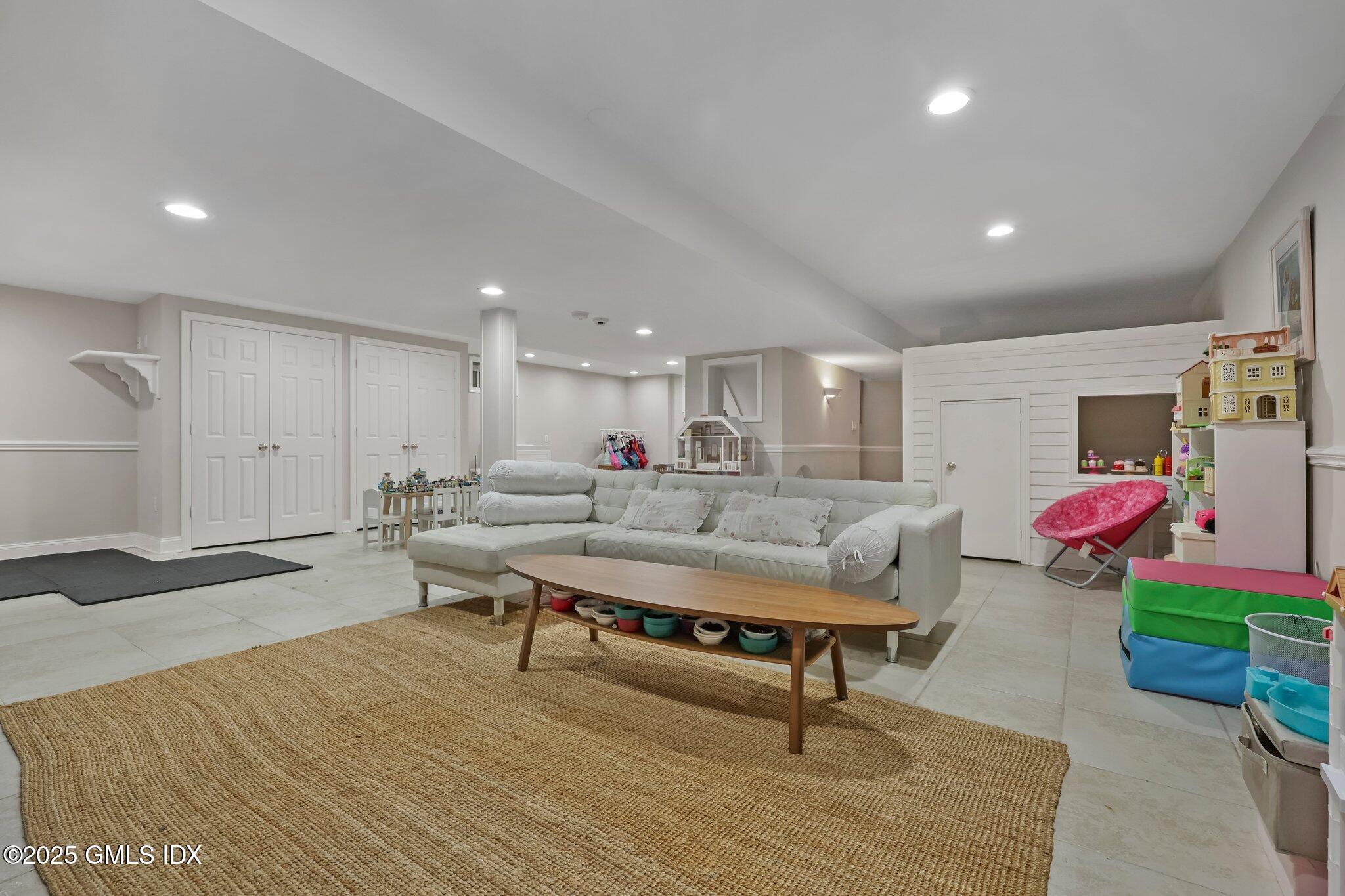 6 Carissa Lane Greenwich, CT 06830 - Photo 22 of 29 LOWER LEVEL