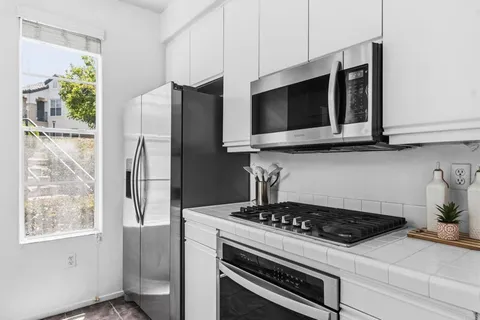 $775,000 | 3554 Caminito El Rincon, Unit 59, San Diego, CA 92130