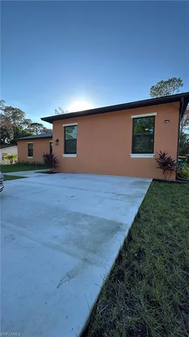 $4,500 | 2167 Della Drive, Naples, FL 34117