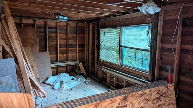 $50,000 | 16 Trestle Road, Medford, ME 04463