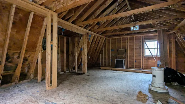 $50,000 | 16 Trestle Road, Medford, ME 04463