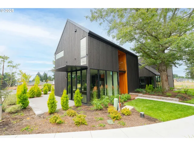 $699,000 | 11903 Northeast 57th Court, Vancouver, WA 98686