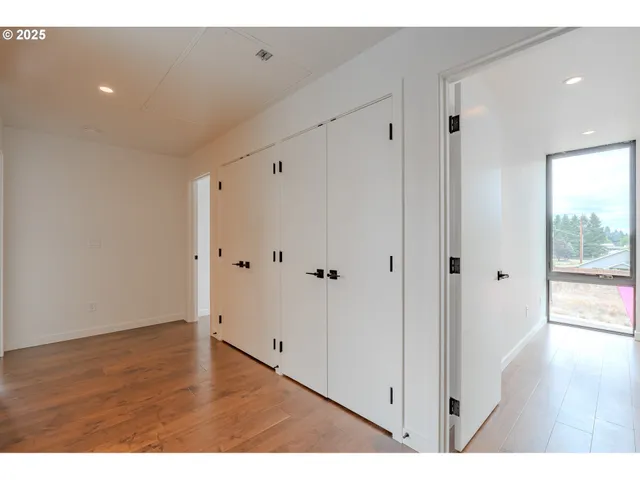 $699,000 | 11903 Northeast 57th Court, Vancouver, WA 98686