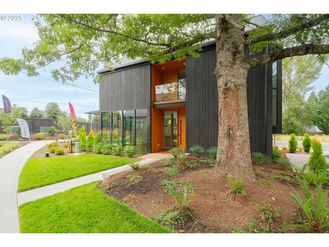 $699,000 | 11903 Northeast 57th Court, Vancouver, WA 98686