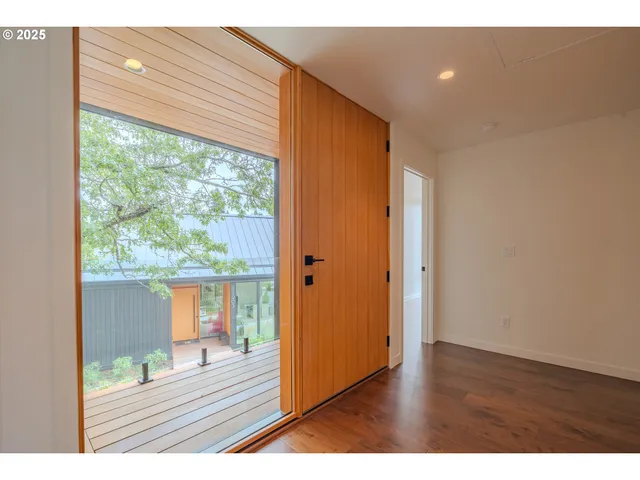 $699,000 | 11903 Northeast 57th Court, Vancouver, WA 98686