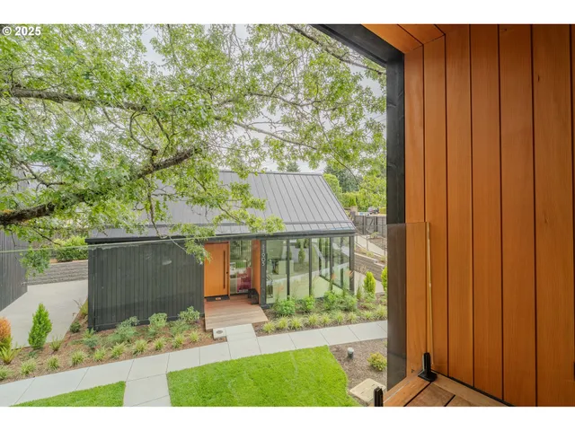 $699,000 | 11903 Northeast 57th Court, Vancouver, WA 98686