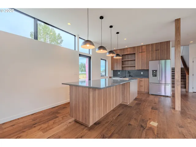 $699,000 | 11903 Northeast 57th Court, Vancouver, WA 98686