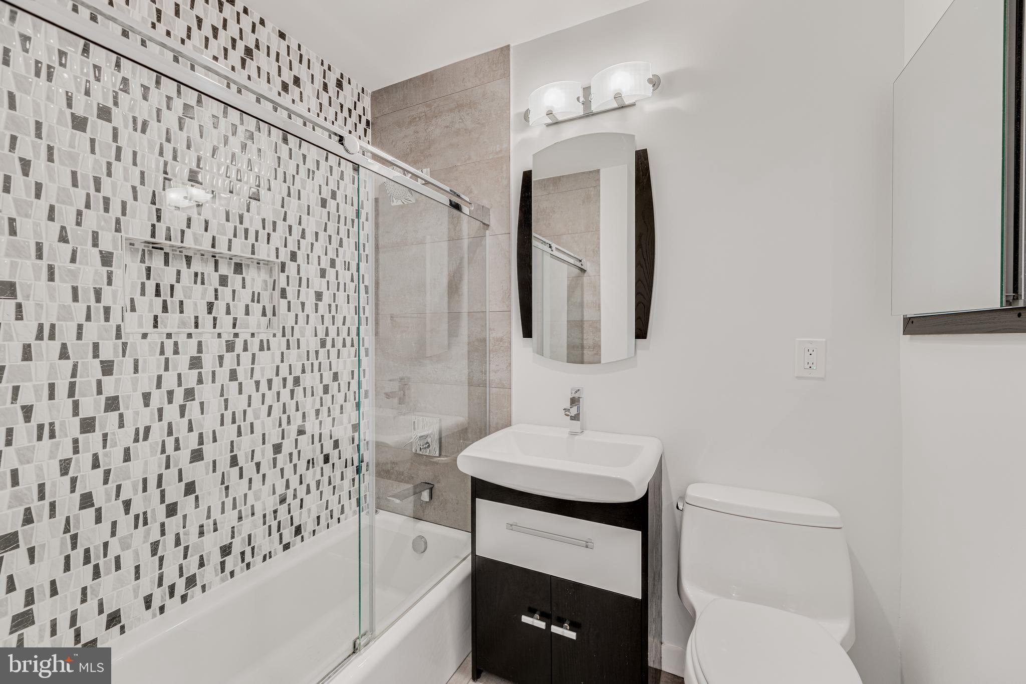 309 N Street Southwest Washington, DC 20024 - Photo 19 of 31