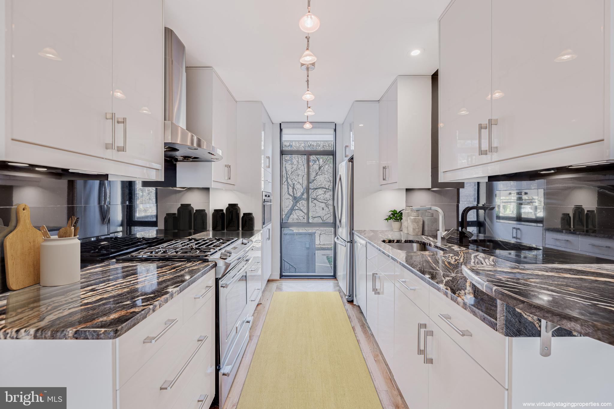 309 N Street Southwest Washington, DC 20024 - Photo 3 of 31