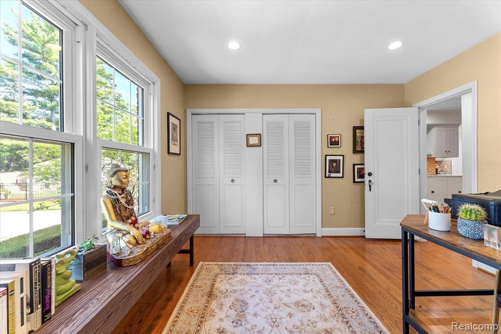 450 Neff Road Grosse Pointe, MI 48230 - Photo 23 of 60