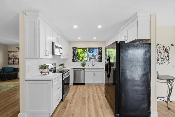 $599,999 | 427 Temple Drive, Vacaville, CA 95687