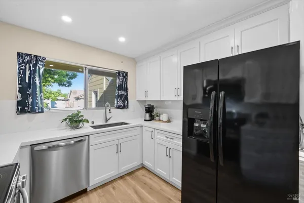 $599,999 | 427 Temple Drive, Vacaville, CA 95687