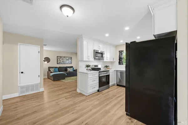 $599,999 | 427 Temple Drive, Vacaville, CA 95687