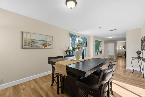 $599,999 | 427 Temple Drive, Vacaville, CA 95687