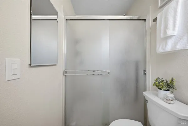 $599,999 | 427 Temple Drive, Vacaville, CA 95687