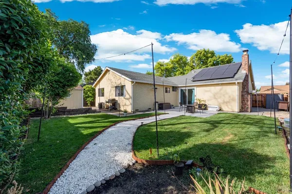 $599,999 | 427 Temple Drive, Vacaville, CA 95687