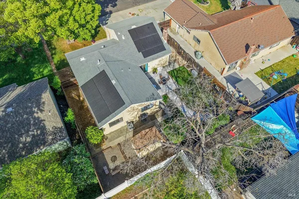 $599,999 | 427 Temple Drive, Vacaville, CA 95687