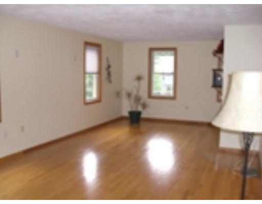 1 Marions Way Georgetown, MA 01833 - Photo 6 of 18 Gallery Image 6