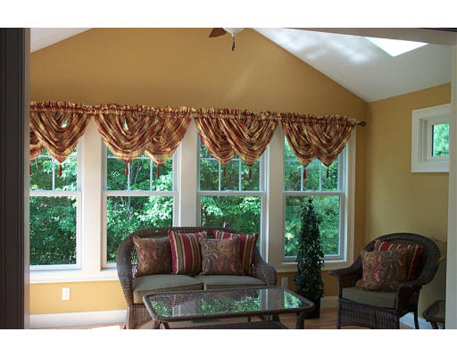 6 Old County Road, Unit 9 Sudbury, MA 01776 - Photo 9 of 13 Gallery Image 9