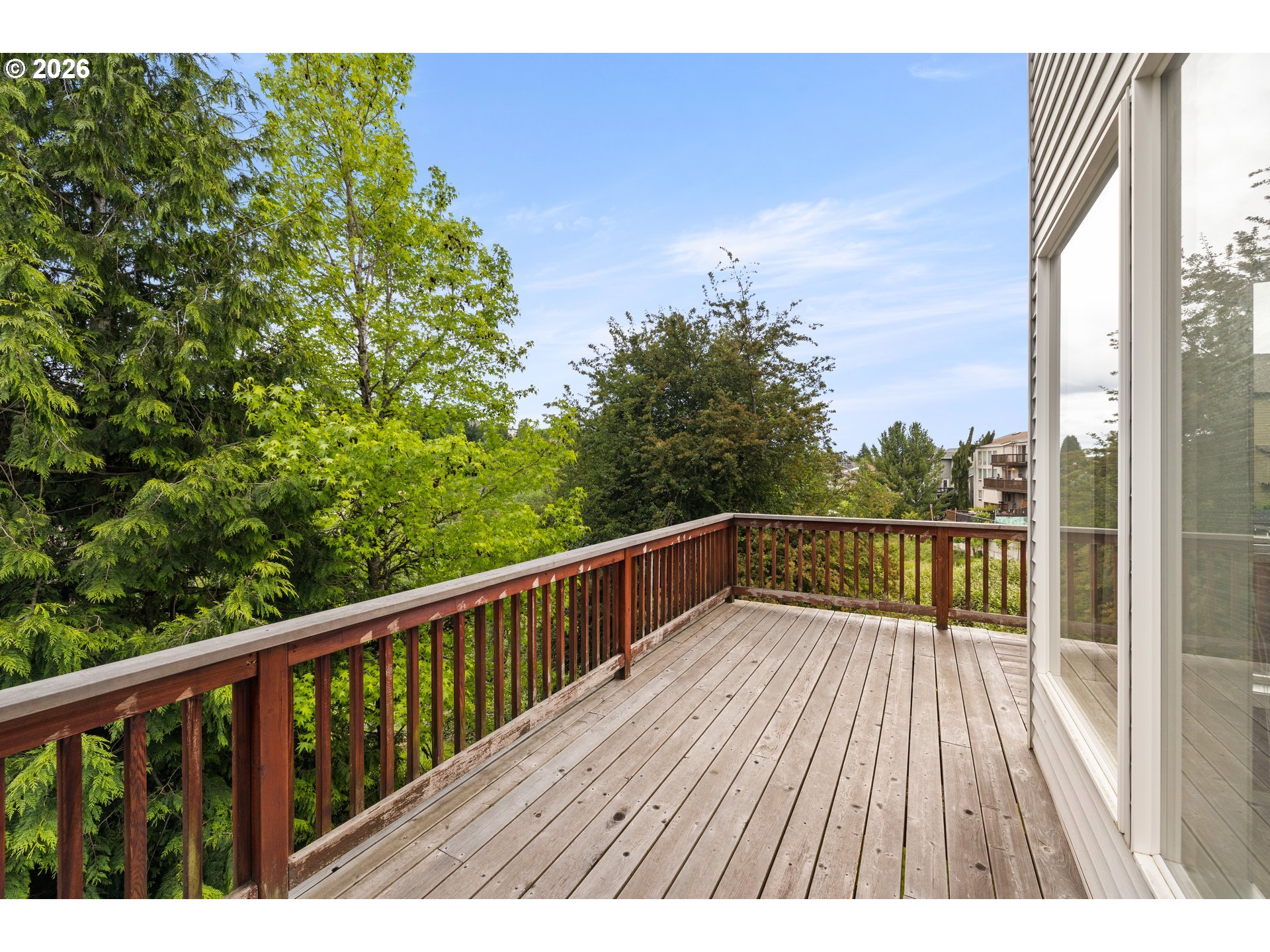 4233 Southwest 28th Court Gresham, OR 97080 - Photo 20 of 48 Deck