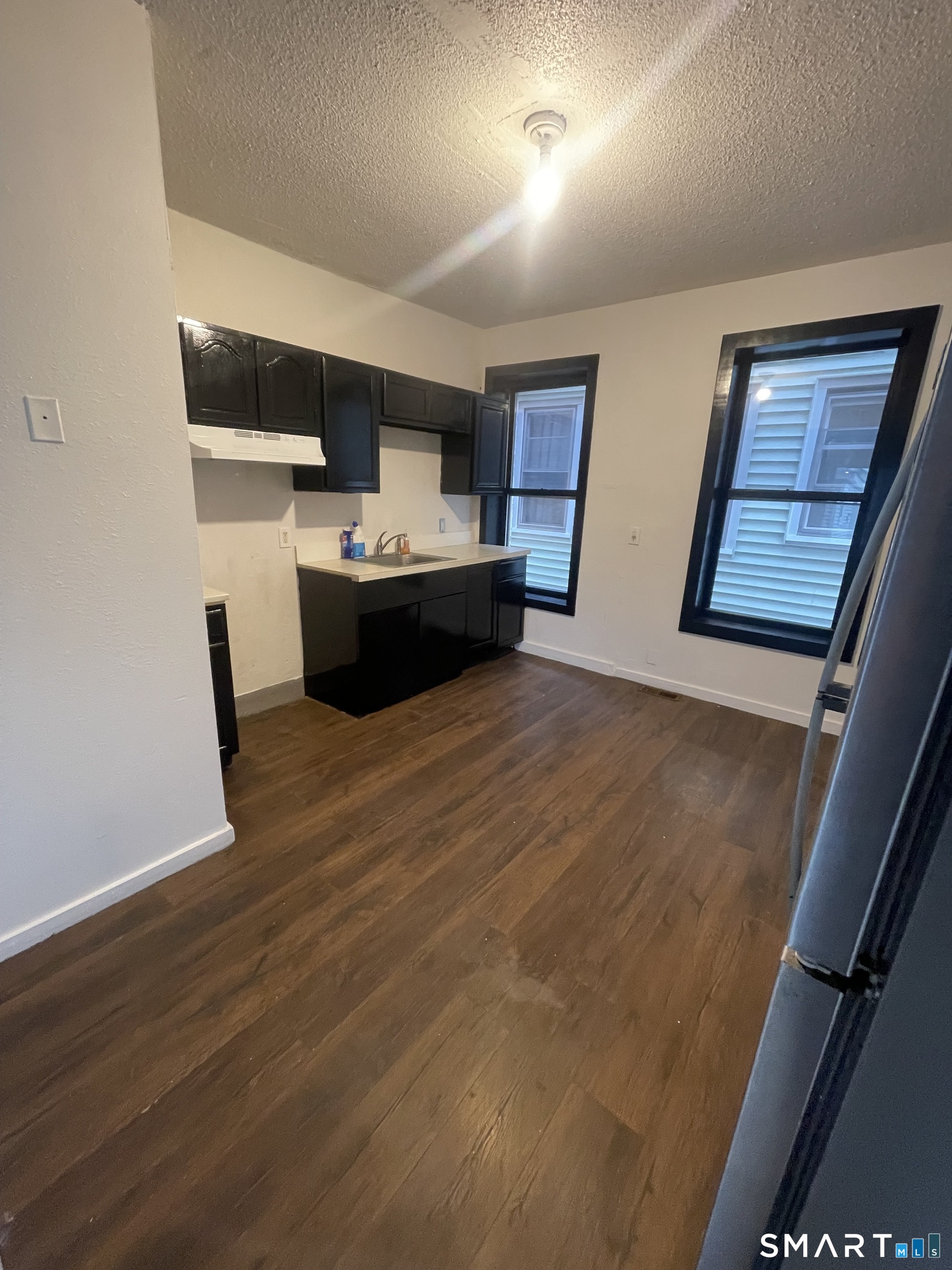 86 Spring Street New Haven, CT 06519 - Photo 1 of 5