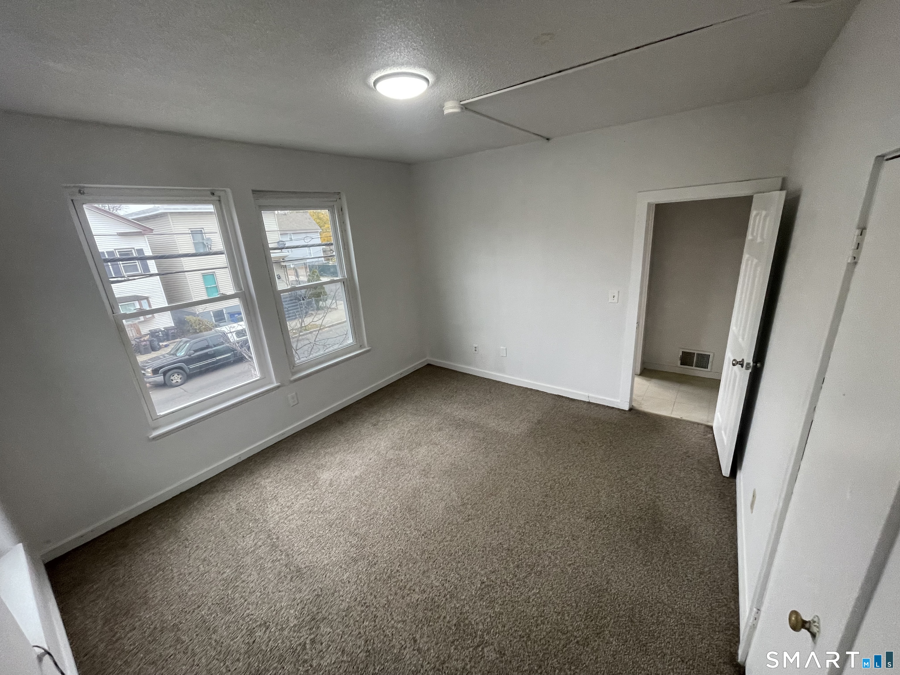 86 Spring Street New Haven, CT 06519 - Photo 3 of 5