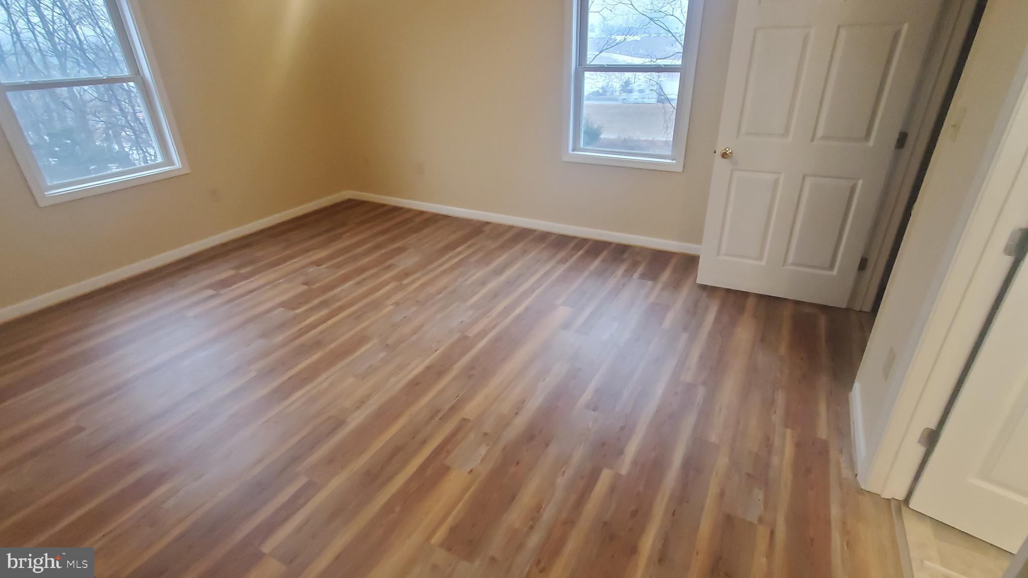 1292 South Ox Road Woodstock, VA 22664 - Photo 14 of 24 Main bedroom w/ 2 windows