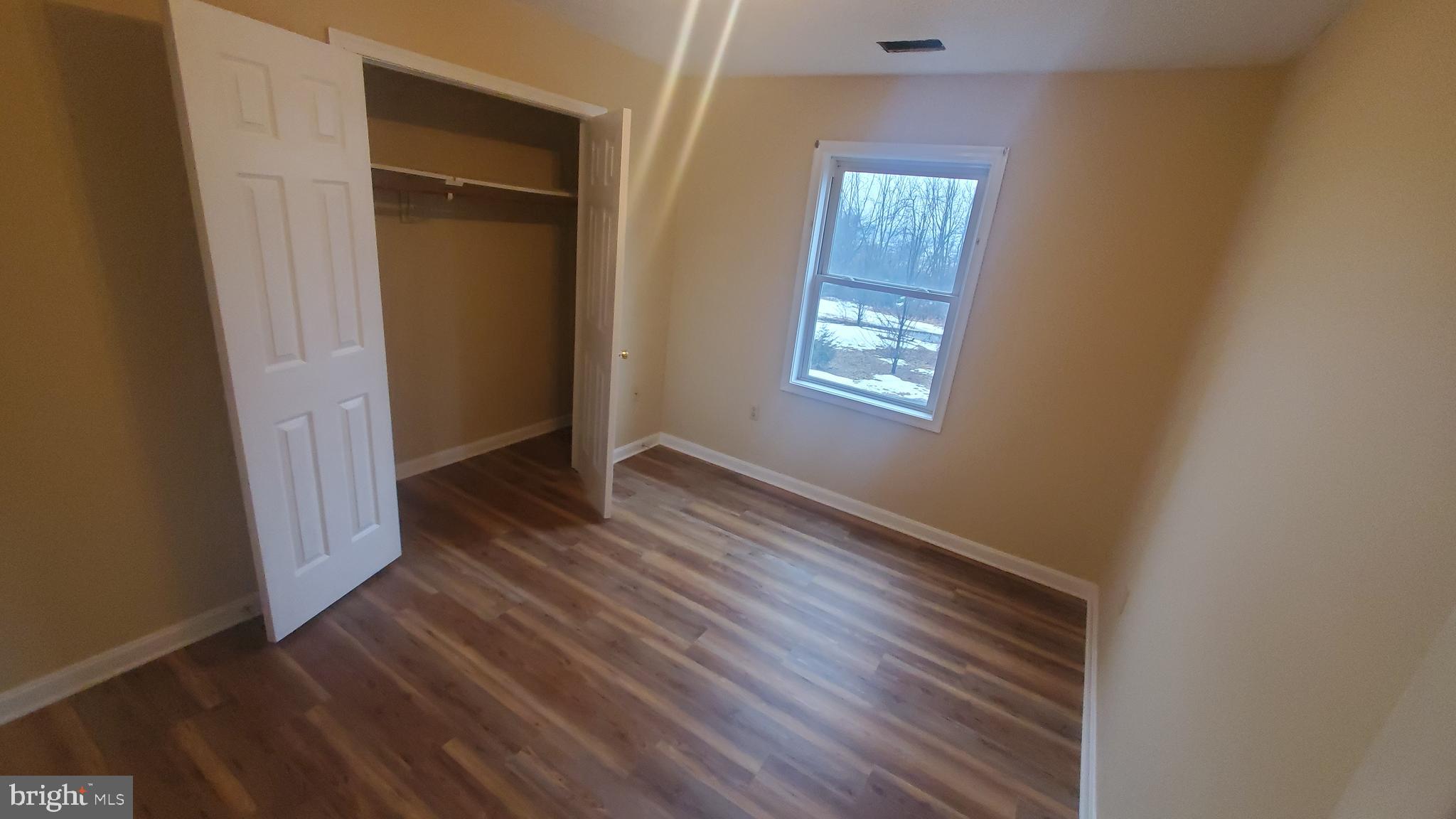 1292 South Ox Road Woodstock, VA 22664 - Photo 8 of 24 Middle bedroom, nice closet