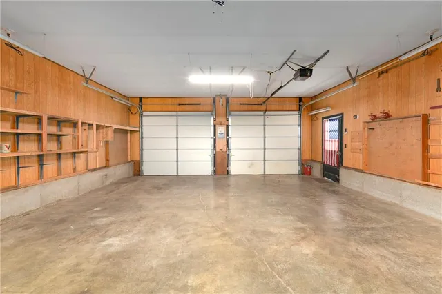 $295,500 | 1809 Grand Avenue, Leavenworth, KS 66048