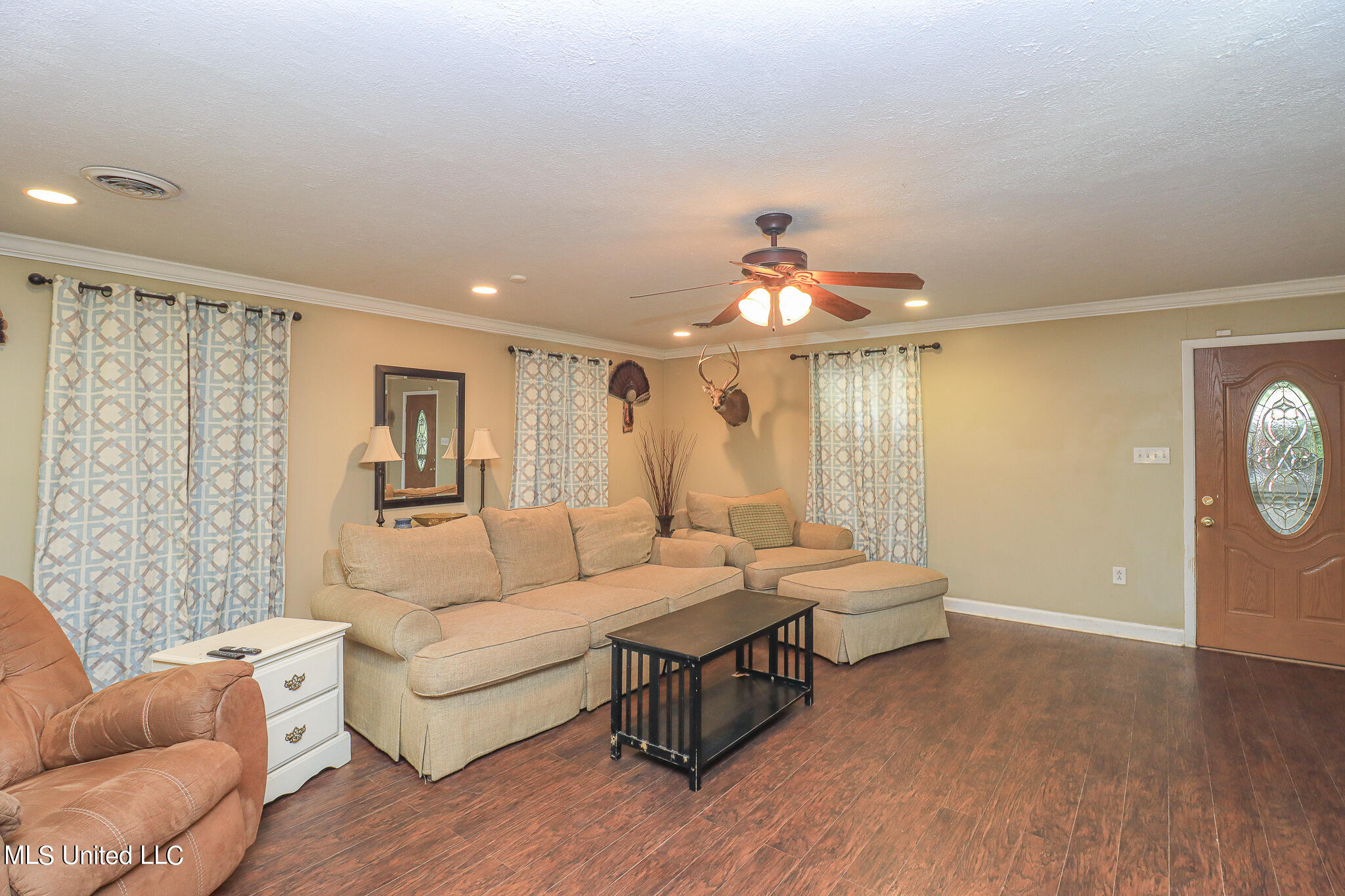 170 Coon Hunters Road Brandon, MS 39042 - Photo 18 of 36 Living Room 1