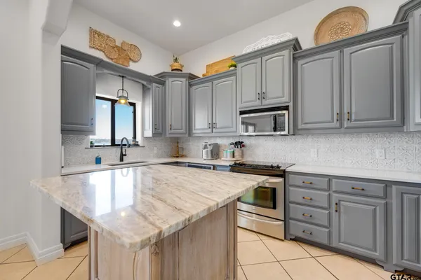 $1,295,000 | 7433 State Highway 155, Frankston, TX 75763