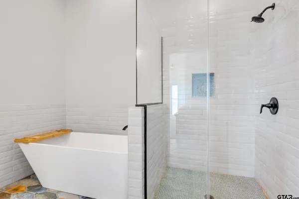 $1,295,000 | 7433 State Highway 155, Frankston, TX 75763