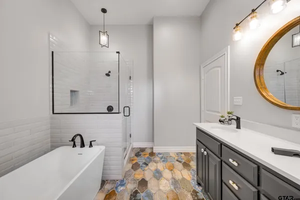 $1,295,000 | 7433 State Highway 155, Frankston, TX 75763