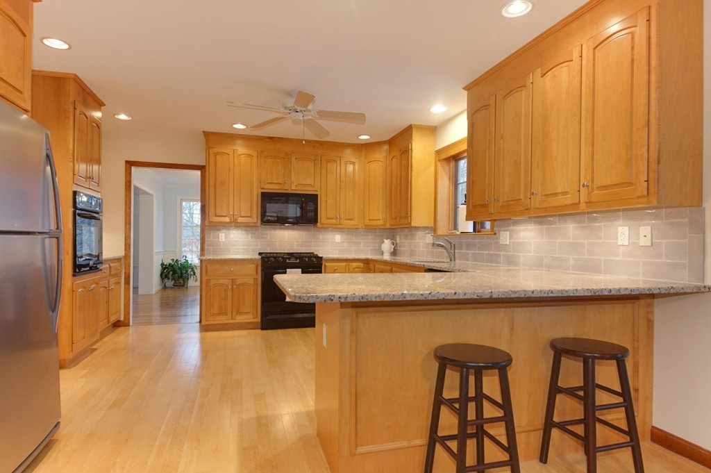 30 Stop River Road Norfolk, MA 02056 - Photo 4 of 30 Gallery Image 4