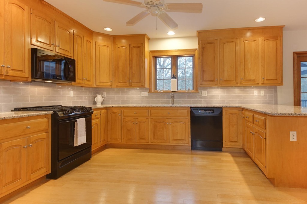 30 Stop River Road Norfolk, MA 02056 - Photo 5 of 30 Gallery Image 5