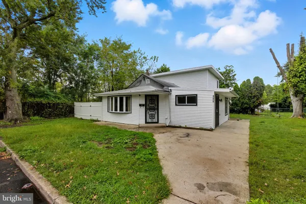 $389,900 | 305 Miller Avenue, Croydon, PA 19021