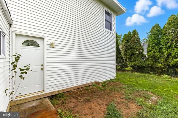 $389,900 | 305 Miller Avenue, Croydon, PA 19021